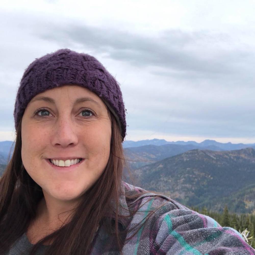 Meet your Posher, Desiree